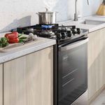 Fogao4BocasElectroluxPrataEfficientcomMesadeVidroTriplaChamaeVaporBakeFE4GS